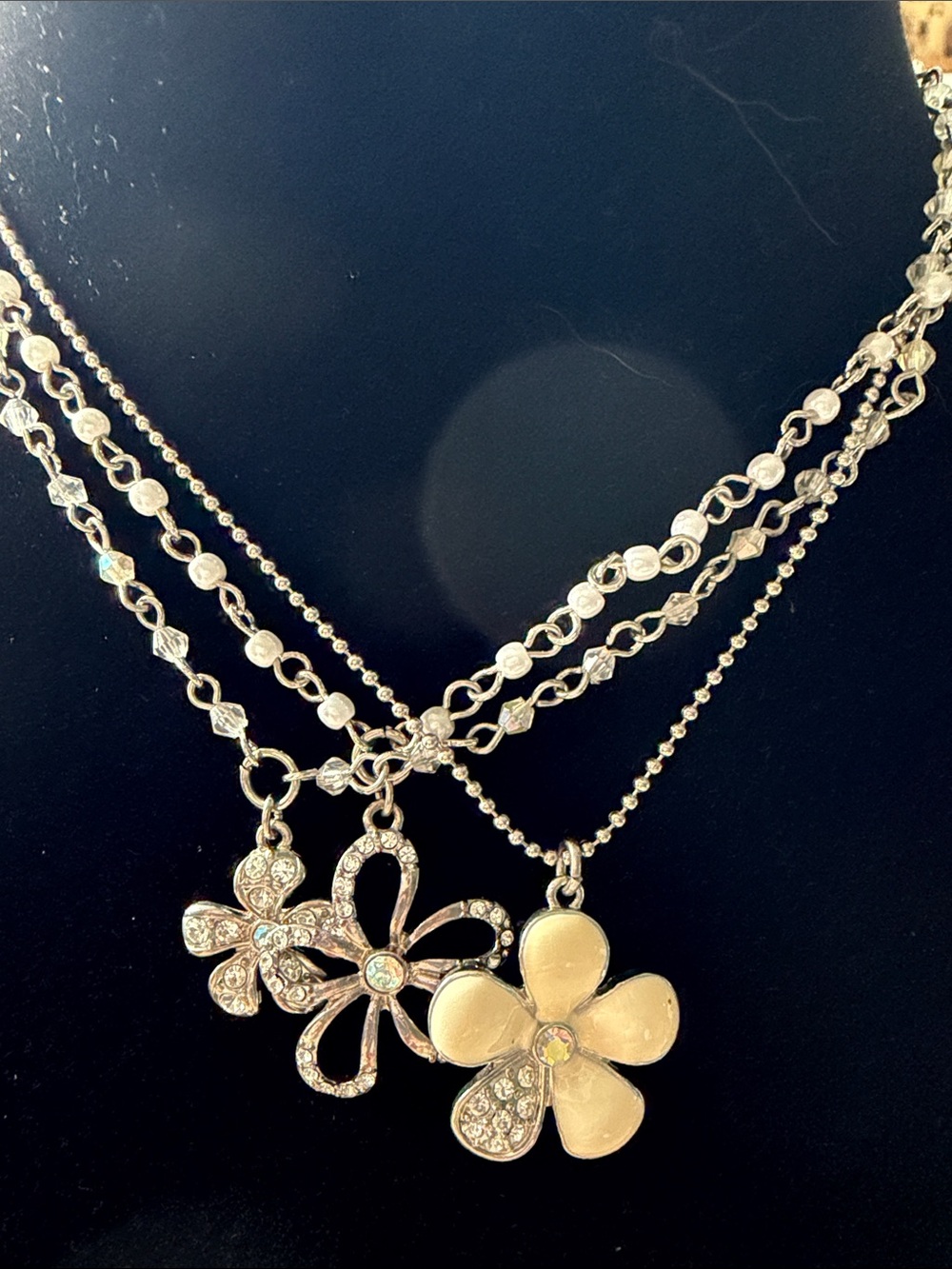 Silver Tone Layered Flower Pendant Necklace - Guess